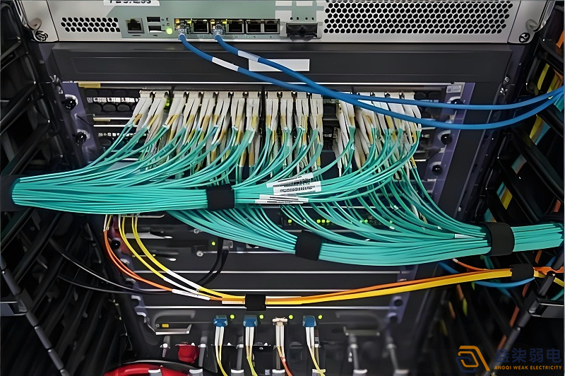 工廠PoE供電弱電系統(tǒng)，簡(jiǎn)化布線提升運(yùn)維效率